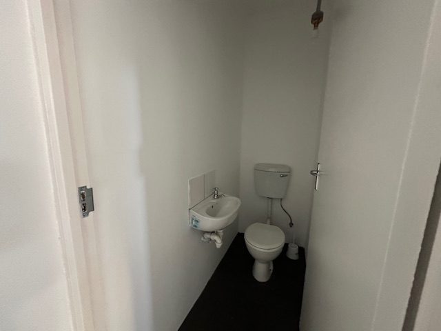 To Let Commercial Property for Rent in Maitland Western Cape